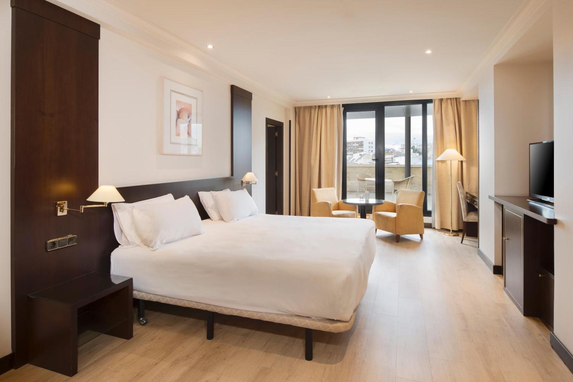 Junior Suite,123166840:JPEG