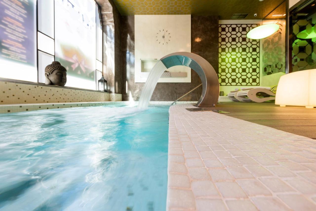Double or Twin Room Spa Access,1207811107:JPEG